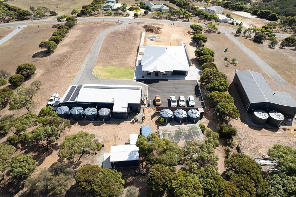 The Lux Country Retreat - Heated Swimming Pool - Immaculate Views And Stylish Comfort! Villa Port Lincoln Ruang foto