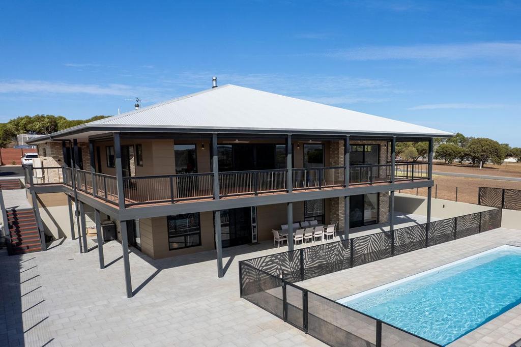 The Lux Country Retreat - Heated Swimming Pool - Immaculate Views And Stylish Comfort! Villa Port Lincoln Ruang foto